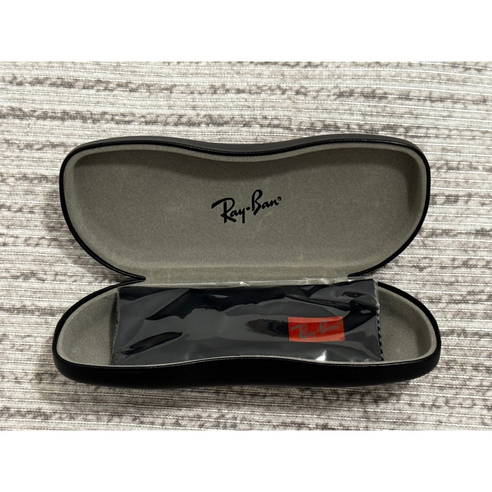 Ray-Ban Black Hard Clamshell Sunglasses Case with Sealed Cleaning‎ Cloth